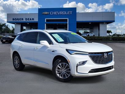 Certified 2023 Buick Enclave Essence