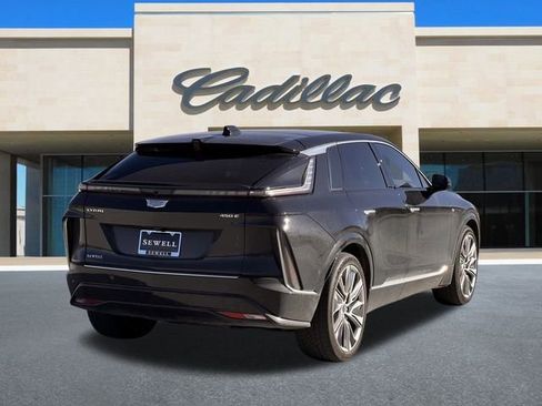 Certified 2023 Cadillac Lyriq 2WD image 4