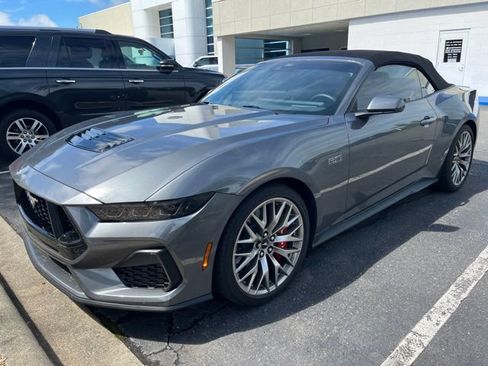 Used 2025 Ford Mustang GT Premium RWD image 1