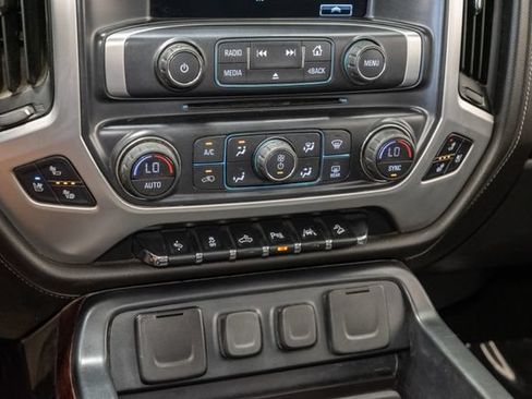 Used 2018 GMC Sierra 1500 SLT w/ SLT Premium Package AWD/4WD image 24