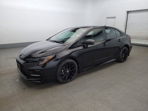 Used 2022 Toyota Corolla SE image 2