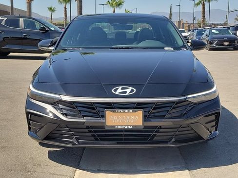 New 2026 Hyundai Elantra SEL Sport FWD image 32