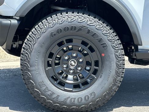 New 2026 Ford Bronco Badlands w/ Sasquatch Package AWD/4WD image 26