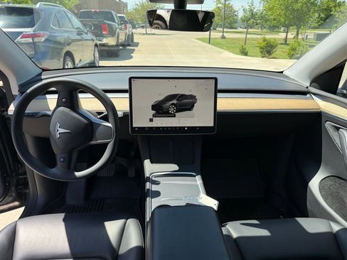 Used 2023 Tesla Model Y Long Range AWD/4WD image 11