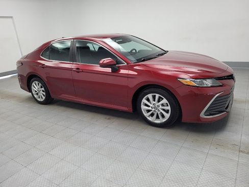 Used 2022 Toyota Camry LE image 11