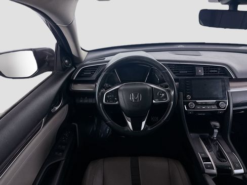 Used 2020 Honda Civic Touring image 17