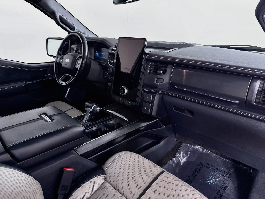 Used 2023 Ford F150 Lightning Platinum AWD/4WD image 30