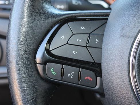 Used 2022 Jeep Renegade Altitude w/ Sun/Sound Group image 13