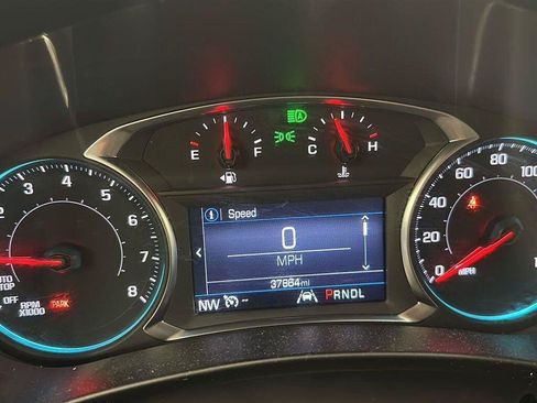 Used 2024 Chevrolet Equinox LS w/ LS Convenience Package FWD image 17