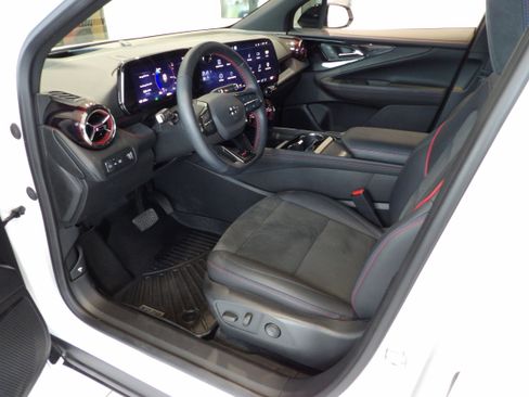 Used 2024 Chevrolet Blazer EV RS AWD/4WD image 10