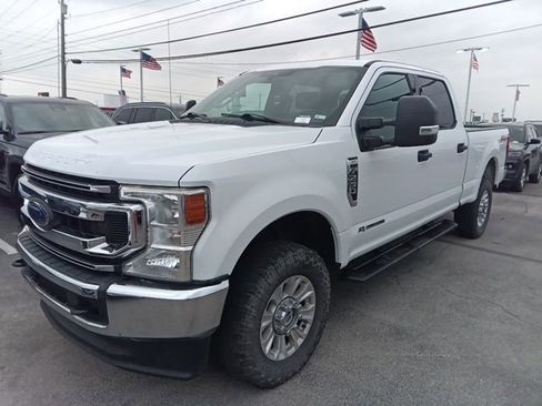 Used 2021 Ford F250 XLT w/ FX4 Off-Road Package AWD/4WD image 1