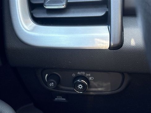 Certified 2023 GMC Terrain SLE w/ Driver Convenience Package FWD image 17