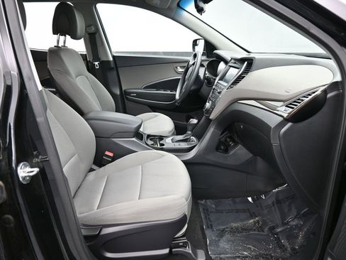 Used 2018 Hyundai Santa Fe Sport w/ 2.4L Value Package 02 image 40