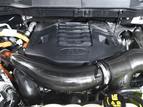 Used 2022 Ford F150 XLT image 35