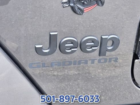 Used 2022 Jeep Gladiator Sport AWD/4WD image 11