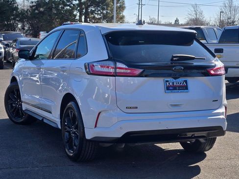 Certified 2024 Ford Edge SE w/ Black Appearance Package image 13