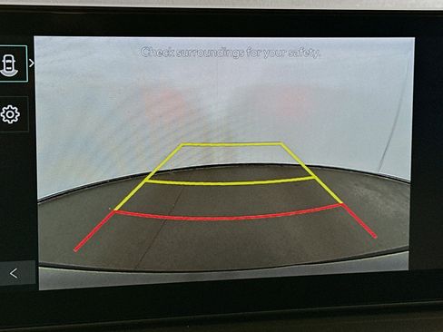 Used 2024 Kia Sorento S image 23