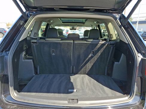 Used 2021 Volkswagen Atlas SEL Premium image 30