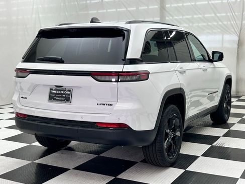New 2025 Jeep Grand Cherokee Limited w/ Luxury Tech Group II image 8