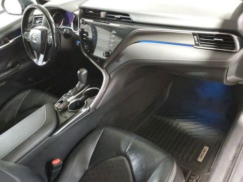 Used 2019 Toyota Camry XSE image 24