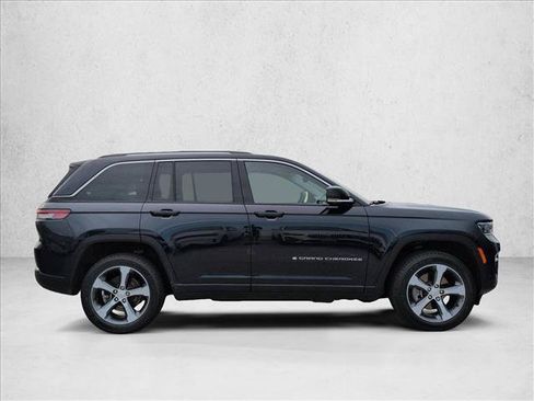 Used 2023 Jeep Grand Cherokee 4WD 4xe w/ Luxury Tech Group II image 4