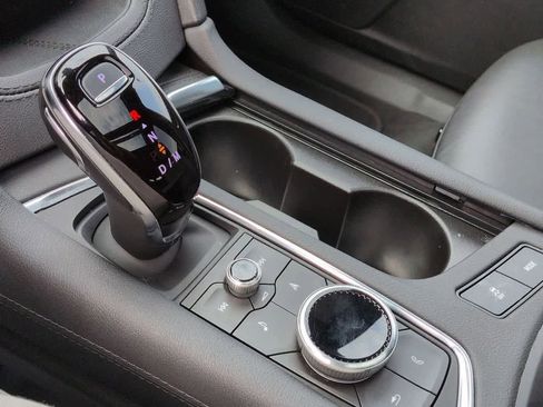 Used 2023 Cadillac XT6 Sport w/ Technology Package image 34