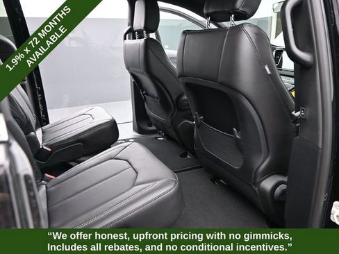 New 2026 Chrysler Voyager LX image 20