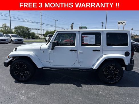 Used 2018 Jeep Wrangler Unlimited Sahara AWD/4WD image 33