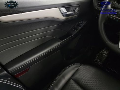 Certified 2022 Ford Escape SEL AWD/4WD image 33