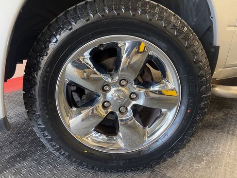 Used 2018 RAM 1500 Express w/ Express Value Package image 3