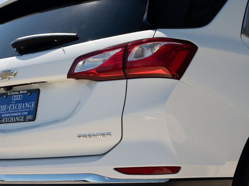 Used 2020 Chevrolet Equinox Premier FWD image 28