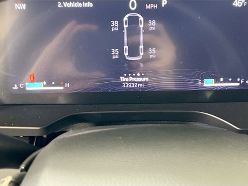 Used 2023 Jeep Grand Cherokee L Laredo image 12