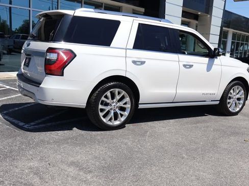 Used 2019 Ford Expedition Platinum RWD image 7