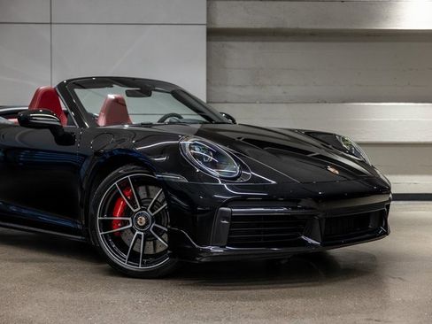 Used 2021 Porsche 911 Turbo image 18