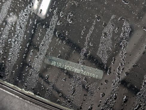 Used 2019 Nissan Rogue Sport SV image 27