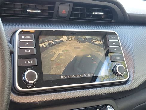 Used 2020 Nissan Kicks SV image 26