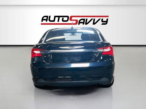 Used 2013 Chrysler 200 Touring w/ S Exterior Appearance Pkg FWD image 6