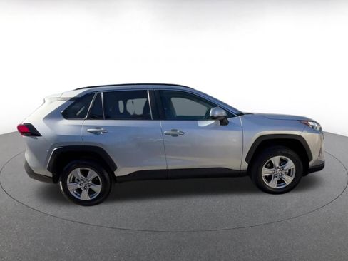 Used 2025 Toyota RAV4 XLE image 16