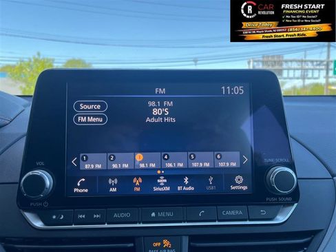 Used 2024 Nissan Altima 2.5 SR FWD image 13