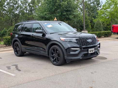 Used 2023 Ford Explorer ST-Line w/ Class IV Trailer Tow Package RWD image 2