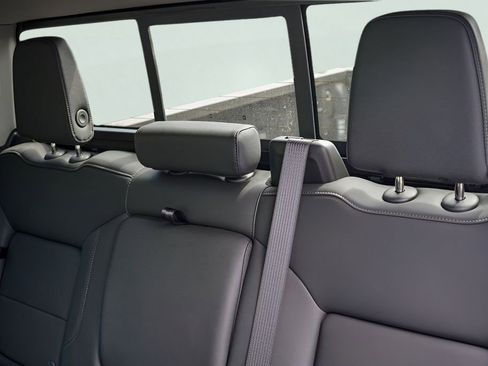 New 2026 GMC Sierra 1500 SLT image 21