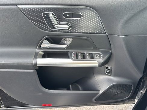 Certified 2025 Mercedes-Benz GLA 250 4MATIC image 23