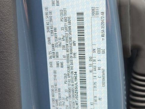 New 2025 Lincoln Corsair Grand Touring w/ Equipment Group 302A image 24