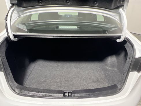 Used 2026 Toyota Corolla LE FWD image 33