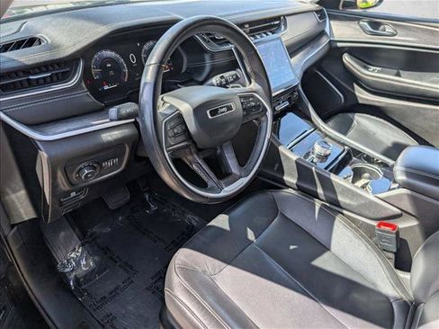 Used 2021 Jeep Grand Cherokee L Limited AWD/4WD image 10
