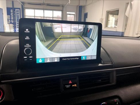 Used 2024 Honda Pilot Touring image 19