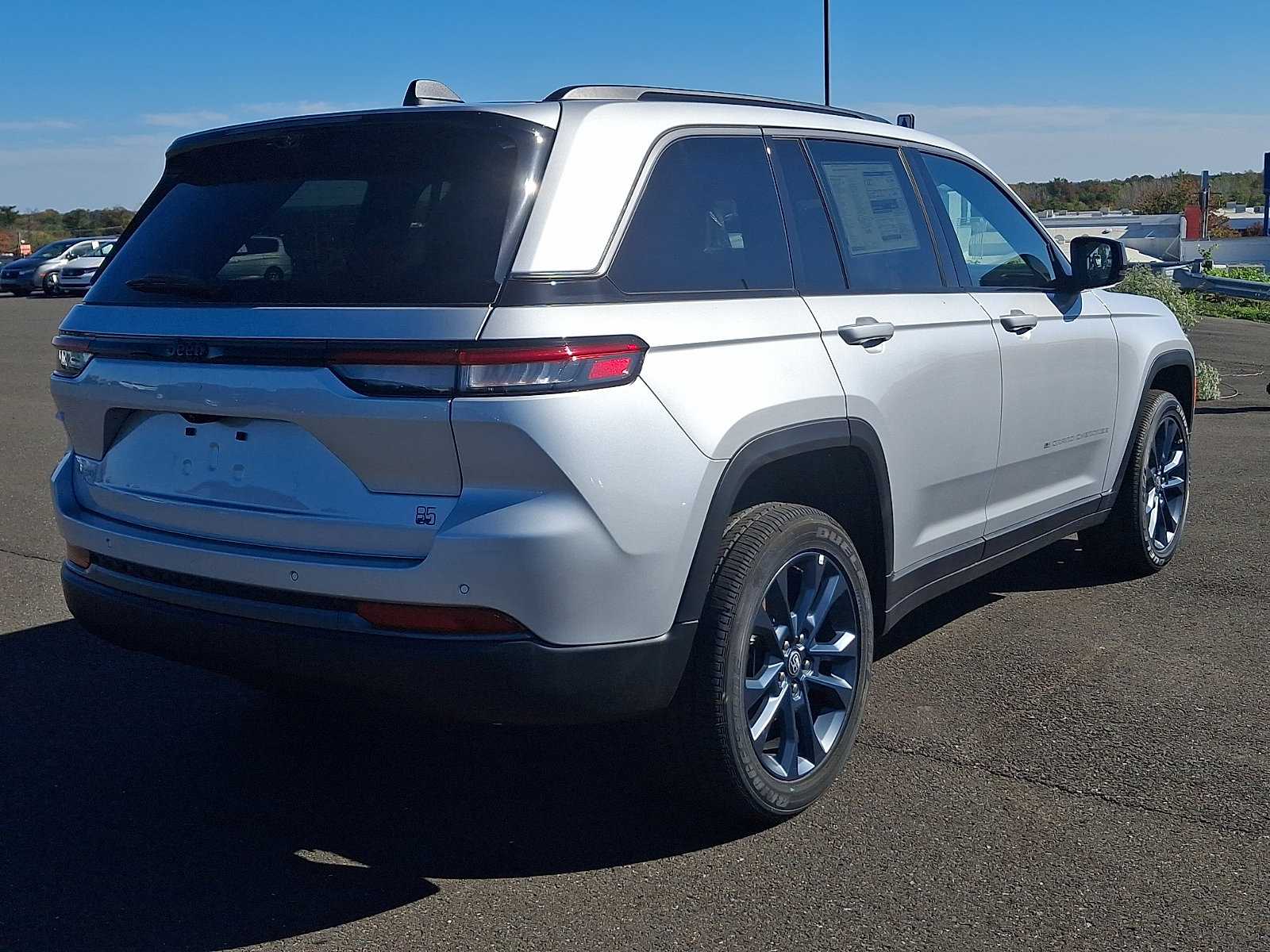 New 2026 Jeep Grand Cherokee Limited AWD/4WD image 4