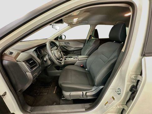 Used 2023 Nissan Rogue S AWD/4WD image 13