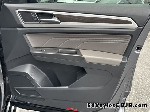 Used 2022 Volkswagen Atlas SE image 18