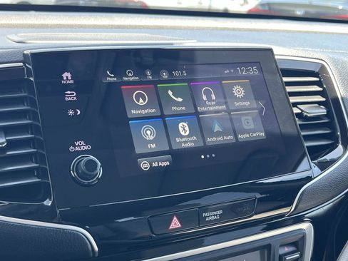 Used 2022 Honda Pilot Touring image 13